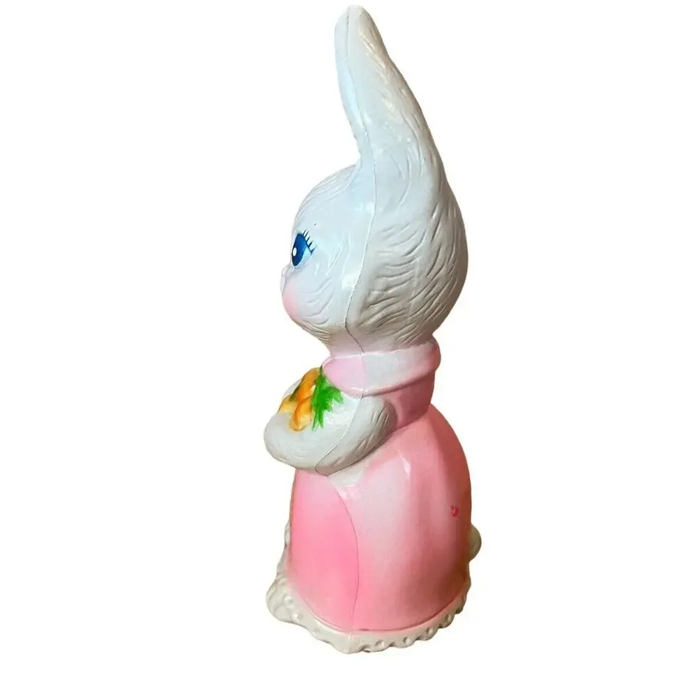 Vintage Hand Painted Easter Bunny Rabbit Holding Carrots 7